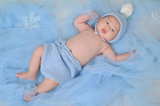 玉环摸孕妇肚子沾喜气